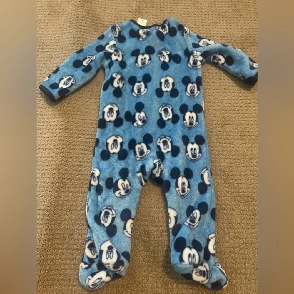 Disney baby onesie‎ size 6-9 months